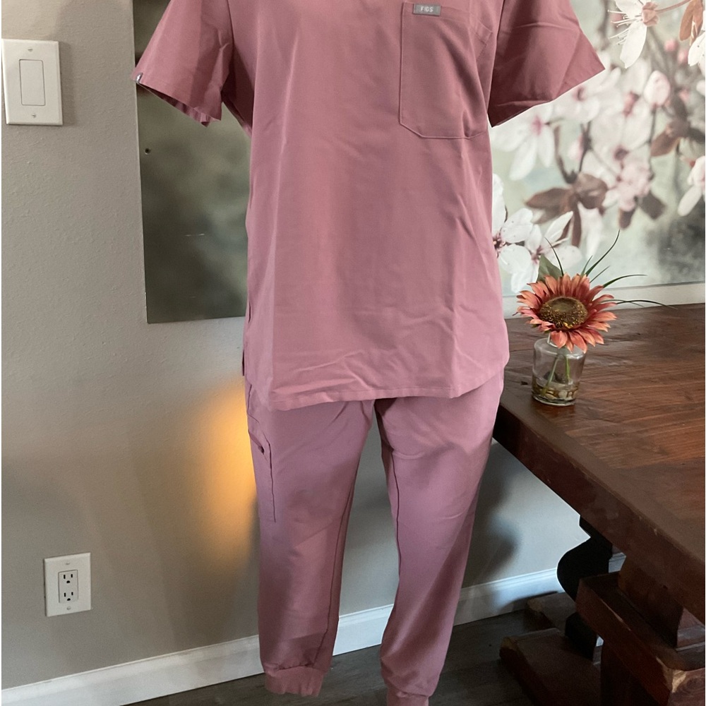 FIGS Jogger pants